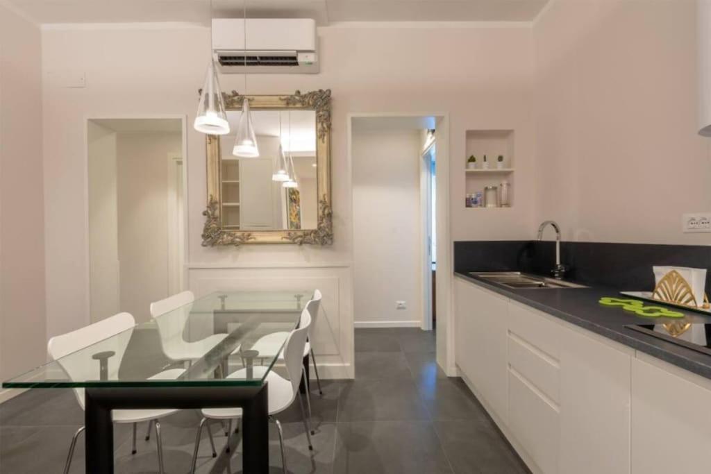 Stylish Four Bedrooms Apartment - Florence Center Екстериор снимка
